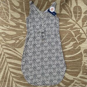 NWT La Mer Luxe Maggie Dress Women’s Size Medium Navy White Chevron Cinch Waist